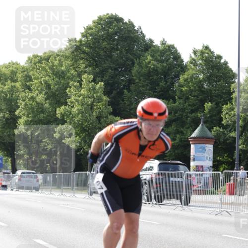 29.06.2025 - hella hamburg halbmarathon Jannik Wohlers http://msf.ph/oto/8279099 29.06.2025 08:52:39 Lombardsbrücke  meine-sportfotos.de
