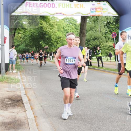 29.06.2025 - hella hamburg halbmarathon MichiJ http://msf.ph/oto/8279103 29.06.2025 10:31:56 Zwischen KM18-KM19 3109, 11469, 11778, 14667, 14798, 14849, 14861, 15862, 15932, 16105, 16301, 16314, 16547, 16677, 16997, 18775 meine-sportfotos.de