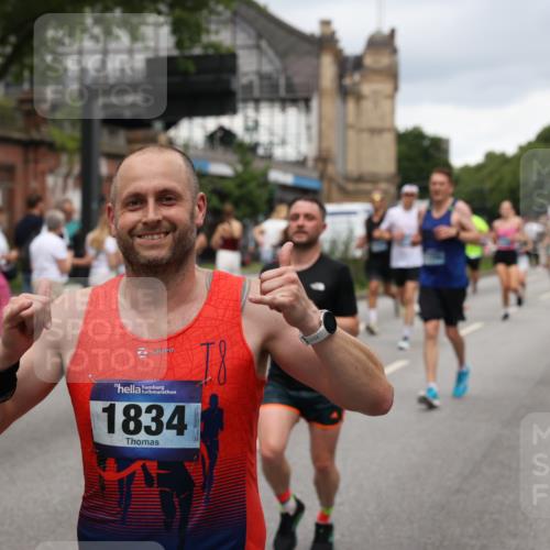 29.06.2025 - hella hamburg halbmarathon Yannick Fuchs http://msf.ph/oto/8279188 29.06.2025 10:49:37 20KM 1179, 1193, 1834, 2612, 3037, 3058, 3668, 4249, 4897, 5643, 5672, 6569, 6591, 6924, 7147, 7221, 7594, 7976, 8255, 8573, 8691, 9361, 9562, 10582, 11039, 11231, 12196, 12545, 13234, 13236, 13470, 13474, 14365, 15184, 15300, 15484, 15584, 15818, 15884, 16176, 16213, 16401, 16521, 16609, 16786, 17133, 17259, 17615, 17640, 17642, 17734, 17940, 18064, 18212, 18290, 18741, 18746, 18835, 19047, 19120 meine-sportfotos.de