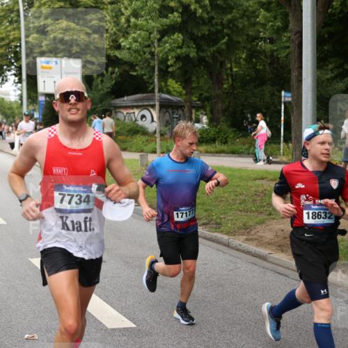 29.06.2025 - hella hamburg halbmarathon Yannick Fuchs http://msf.ph/oto/8279291 29.06.2025 10:37:22 20KM 1353, 1675, 1735, 2653, 4229, 4235, 5011, 5124, 5477, 7035, 7734, 9364, 9371, 9534, 9833, 10251, 11177, 11907, 12839, 13746, 13807, 14226, 14447, 14560, 14813, 15255, 15297, 15301, 15328, 15535, 15851, 15921, 16333, 16677, 17177, 17733, 17911, 18004, 18274, 18275, 18304, 18632, 18659, 18680, 18987 meine-sportfotos.de