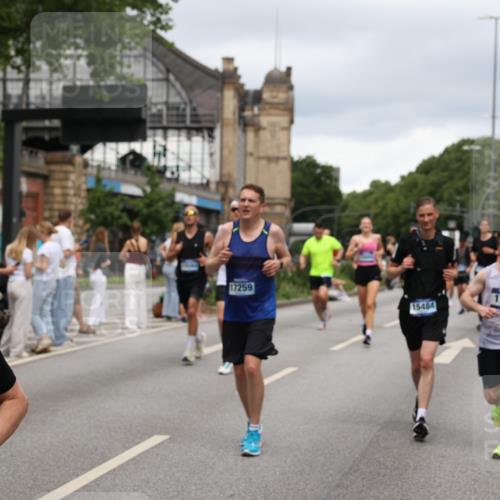 29.06.2025 - hella hamburg halbmarathon Yannick Fuchs http://msf.ph/oto/8279309 29.06.2025 10:49:38 20KM 1179, 1193, 1834, 2612, 3037, 3058, 3668, 4249, 5643, 5672, 6569, 6591, 6924, 7147, 7221, 7594, 7976, 8255, 8573, 8691, 9361, 9562, 10582, 11039, 11231, 12196, 12545, 13234, 13236, 13470, 13474, 14365, 15184, 15300, 15484, 15584, 15818, 15884, 16176, 16213, 16401, 16521, 16609, 16786, 17133, 17259, 17615, 17640, 17642, 17734, 17940, 18064, 18212, 18290, 18340, 18495, 18741, 18746, 18835, 19047, 19120 meine-sportfotos.de