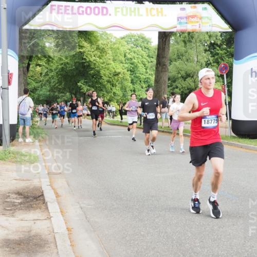 29.06.2025 - hella hamburg halbmarathon MichiJ http://msf.ph/oto/8279358 29.06.2025 10:31:58 Zwischen KM18-KM19 3109, 3124, 11469, 14667, 14798, 14861, 15862, 15932, 16105, 16301, 16314, 16547, 16677, 18775 meine-sportfotos.de