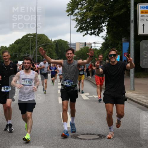 29.06.2025 - hella hamburg halbmarathon Yannick Fuchs http://msf.ph/oto/8279448 29.06.2025 10:49:38 20KM 1179, 1193, 1834, 2612, 3037, 3058, 3668, 4249, 5643, 5672, 6569, 6591, 6924, 7147, 7221, 7594, 7976, 8255, 8573, 8691, 9361, 9562, 10582, 11039, 11231, 12196, 12545, 13234, 13236, 13470, 13474, 14365, 15184, 15300, 15484, 15584, 15818, 15884, 16176, 16213, 16401, 16521, 16609, 16786, 17133, 17259, 17615, 17640, 17642, 17734, 17940, 18064, 18212, 18290, 18340, 18495, 18741, 18746, 18835, 19047, 19120 meine-sportfotos.de