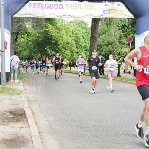 29.06.2025 - hella hamburg halbmarathon MichiJ http://msf.ph/oto/8279463 29.06.2025 10:31:58 Zwischen KM18-KM19 3109, 3124, 11469, 14667, 14798, 14861, 15862, 15932, 16105, 16301, 16314, 16547, 16677, 18775 meine-sportfotos.de