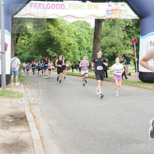29.06.2025 - hella hamburg halbmarathon MichiJ http://msf.ph/oto/8279502 29.06.2025 10:31:58 Zwischen KM18-KM19 3109, 3124, 11469, 14667, 14798, 14861, 15862, 15932, 16105, 16301, 16314, 16547, 16677, 18775 meine-sportfotos.de