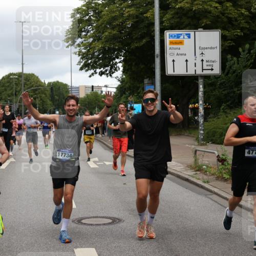 29.06.2025 - hella hamburg halbmarathon Yannick Fuchs http://msf.ph/oto/8279568 29.06.2025 10:49:39 20KM 1179, 1193, 1834, 2612, 3037, 3058, 3668, 4249, 4951, 5643, 5672, 6569, 6591, 6924, 7147, 7221, 7594, 7976, 8255, 8573, 8691, 9361, 9562, 10582, 11039, 11231, 12196, 12545, 13234, 13236, 13470, 13474, 14365, 15184, 15300, 15484, 15584, 15818, 15884, 16176, 16213, 16401, 16521, 16786, 17133, 17259, 17615, 17640, 17642, 17734, 17940, 18064, 18212, 18290, 18340, 18495, 18741, 18746, 18835, 19047, 19120, 19152 meine-sportfotos.de