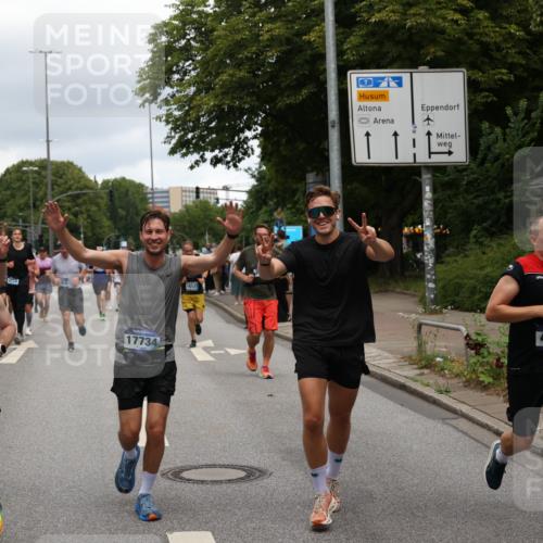 29.06.2025 - hella hamburg halbmarathon Yannick Fuchs http://msf.ph/oto/8279579 29.06.2025 10:49:39 20KM 1179, 1193, 1834, 2612, 3037, 3058, 3668, 4249, 4951, 5643, 5672, 6569, 6591, 6924, 7147, 7221, 7594, 7976, 8255, 8573, 8691, 9361, 9562, 10582, 11039, 11231, 12196, 12545, 13234, 13236, 13470, 13474, 14365, 15184, 15300, 15484, 15584, 15818, 15884, 16176, 16213, 16401, 16521, 16786, 17133, 17259, 17615, 17640, 17642, 17734, 17940, 18064, 18212, 18290, 18340, 18495, 18741, 18746, 18835, 19047, 19120, 19152 meine-sportfotos.de