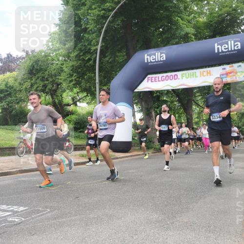 29.06.2025 - hella hamburg halbmarathon KatJ http://msf.ph/oto/8279664 29.06.2025 10:40:39 Zwischen KM18-KM19 3334, 3999, 6723, 7918 meine-sportfotos.de