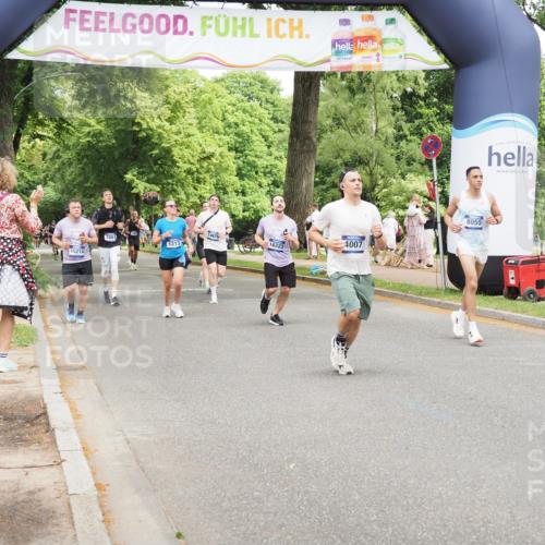 29.06.2025 - hella hamburg halbmarathon MichiJ http://msf.ph/oto/8279780 29.06.2025 10:57:37 Zwischen KM18-KM19 1213, 2110, 4007, 8055, 14679, 15531, 16323, 18957 meine-sportfotos.de