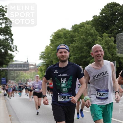 29.06.2025 - hella hamburg halbmarathon Jannik Wohlers http://msf.ph/oto/8279830 29.06.2025 10:34:58 Lombardsbrücke 1717, 1821, 2001, 2198, 2376, 2751, 3828, 3958, 4333, 4703, 4704, 4965, 5027, 5240, 5531, 5793, 6029, 6189, 6365, 6471, 6746, 6859, 7267, 7927, 8249, 8296, 8567, 9470, 10393, 10531, 10565, 11233, 11320, 11359, 11565, 11838, 11839, 11886, 12062, 12326, 12338, 12625, 13414, 13539, 13805, 14392, 14735, 15211, 15601, 15704, 15783, 16002, 16010, 16431, 16690, 16710, 16860, 17331, 17526, 17689, 17690, 17749, 17883, 17935, 17974, 18054, 18269, 18375, 18823, 18912, 19061 meine-sportfotos.de