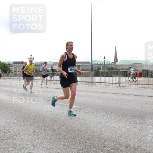 29.06.2025 - hella hamburg halbmarathon Lena Gebhardt http://msf.ph/oto/8279900 29.06.2025 10:35:15 Lombardsbrücke 13539, 4564, 1284, 1497, 1717, 1821, 1849, 2001, 2198, 2355, 2376, 2751, 3409, 3828, 3958, 4333, 4564, 4703, 4704, 4884, 4965, 5027, 5240, 5531, 5793, 6029, 6189, 6310, 6335, 6365, 6379, 6397, 6471, 6746, 6803, 6859, 7020, 7267, 7299, 7927, 8249, 8296, 8369, 8567, 8793, 9248, 9470, 10358, 10393, 10464, 10531, 10565, 10606, 11122, 11233, 11320, 11359, 11565, 11646, 11838, 11839, 11886, 12019, 12062, 12236, 12326, 12764 meine-sportfotos.de