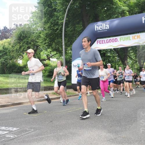 29.06.2025 - hella hamburg halbmarathon KatJ http://msf.ph/oto/8279906 29.06.2025 10:40:42 Zwischen KM18-KM19 1267, 3334, 5077, 6723, 7509, 7918, 8335 meine-sportfotos.de