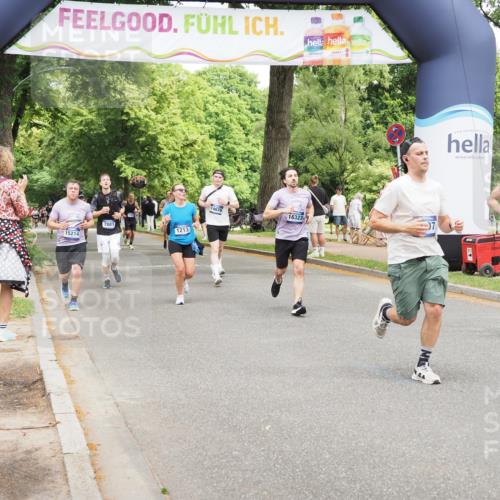 29.06.2025 - hella hamburg halbmarathon MichiJ http://msf.ph/oto/8279910 29.06.2025 10:57:38 Zwischen KM18-KM19 1213, 2110, 4007, 7881, 8055, 14679, 15531, 16323, 18957 meine-sportfotos.de