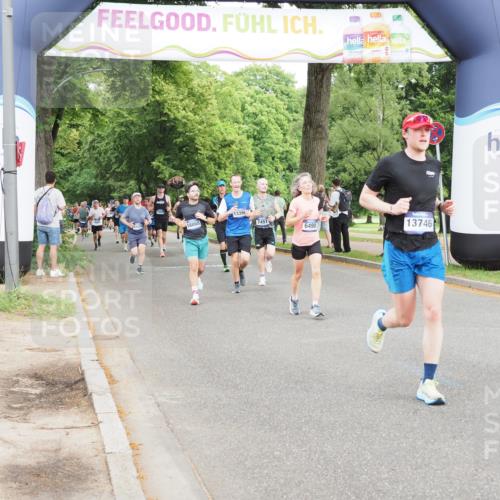 29.06.2025 - hella hamburg halbmarathon MichiJ http://msf.ph/oto/8279971 29.06.2025 10:32:04 Zwischen KM18-KM19 3124, 6490, 6705, 7451, 9043, 13746, 14385, 14861, 18775 meine-sportfotos.de
