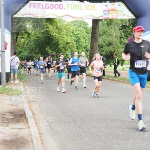29.06.2025 - hella hamburg halbmarathon MichiJ http://msf.ph/oto/8280019 29.06.2025 10:32:04 Zwischen KM18-KM19 3124, 6490, 6705, 7451, 9043, 13746, 14385, 14861, 18775 meine-sportfotos.de