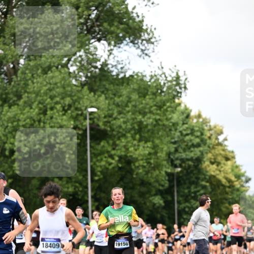 29.06.2025 - hella hamburg halbmarathon Dr. Thomas Lammeyer http://msf.ph/oto/8280183 29.06.2025 10:36:46 Kennedybrücke 1237, 1640, 1647, 2268, 2959, 3660, 3670, 3708, 3753, 4857, 5110, 5783, 5871, 5941, 6228, 6252, 6312, 6315, 6642, 7135, 7387, 7468, 7531, 7749, 7789, 8625, 8840, 8914, 9010, 9188, 9542, 9765, 9812, 10002, 10013, 10203, 10354, 10470, 10624, 10828, 11076, 11205 meine-sportfotos.de
