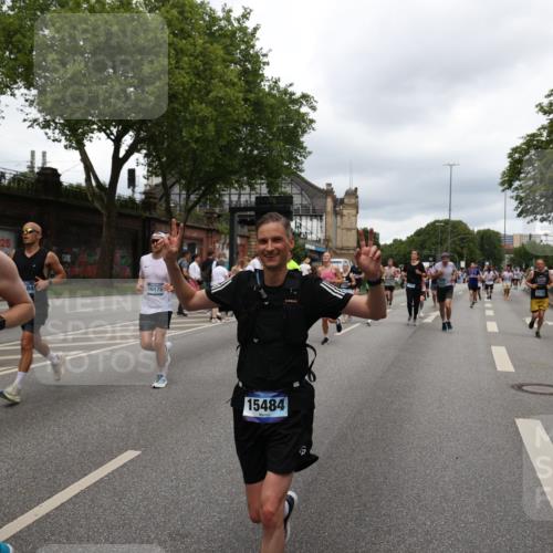 29.06.2025 - hella hamburg halbmarathon Yannick Fuchs http://msf.ph/oto/8280201 29.06.2025 10:49:40 20KM 1179, 1193, 1834, 2612, 3058, 3668, 4951, 5643, 5672, 6569, 6591, 6924, 7147, 7594, 7976, 8255, 8573, 8691, 9361, 9562, 10582, 11039, 12196, 12545, 13234, 13236, 13470, 13474, 14365, 15184, 15300, 15484, 15584, 15818, 15884, 16176, 16213, 16375, 16401, 16521, 16786, 17133, 17259, 17615, 17640, 17642, 17734, 17940, 18064, 18212, 18290, 18325, 18340, 18495, 18741, 18746, 18835, 19120, 19152 meine-sportfotos.de