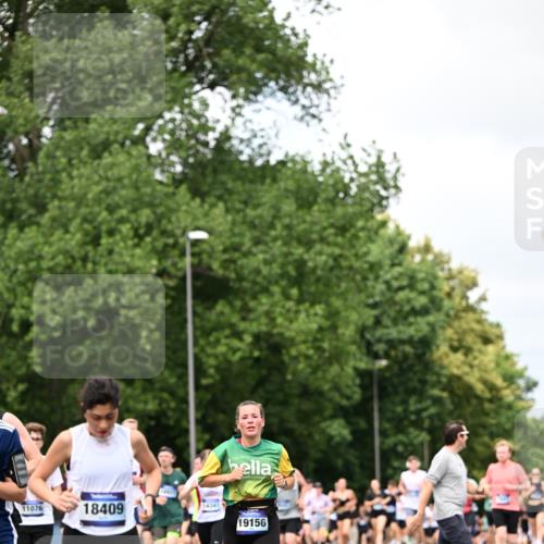29.06.2025 - hella hamburg halbmarathon Dr. Thomas Lammeyer http://msf.ph/oto/8280243 29.06.2025 10:36:47 Kennedybrücke 1237, 1640, 1647, 2268, 2959, 3391, 3660, 3670, 3708, 3753, 4857, 5110, 5783, 5871, 6228, 6252, 6312, 6315, 6642, 7135, 7387, 7468, 7531, 7749, 7789, 8170, 8625, 8840, 8914, 9010, 9188, 9542, 9765, 9812, 10002, 10013, 10203, 10354, 10470, 10624, 10828, 11076, 11205 meine-sportfotos.de
