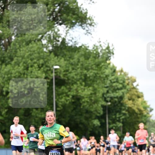 29.06.2025 - hella hamburg halbmarathon Dr. Thomas Lammeyer http://msf.ph/oto/8280328 29.06.2025 10:36:48 Kennedybrücke 1237, 1640, 1647, 2268, 2959, 3391, 3660, 3670, 3708, 3753, 4857, 5110, 5783, 5871, 6228, 6252, 6312, 6315, 6642, 7135, 7387, 7531, 7749, 7750, 7789, 8170, 8625, 8840, 8914, 9010, 9034, 9188, 9542, 9765, 9812, 10002, 10013, 10203, 10354, 10470, 10624, 10828, 11076, 11205 meine-sportfotos.de
