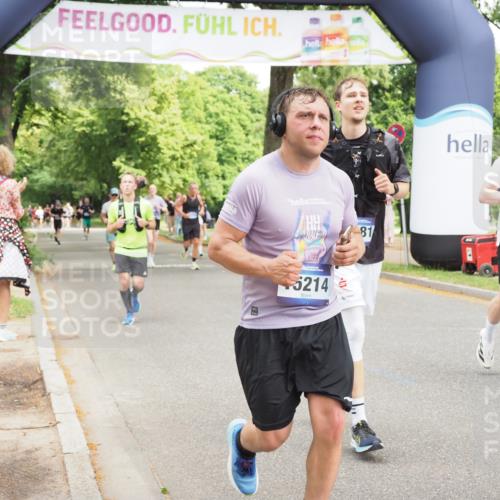 29.06.2025 - hella hamburg halbmarathon MichiJ http://msf.ph/oto/8280373 29.06.2025 10:57:41 Zwischen KM18-KM19 1213, 2110, 4007, 7346, 7881, 8055, 14679, 15214, 16323, 16938 meine-sportfotos.de