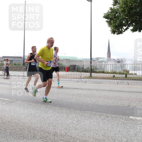 29.06.2025 - hella hamburg halbmarathon Lena Gebhardt http://msf.ph/oto/8280463 29.06.2025 10:35:17 Lombardsbrücke 539, 17690, 1284, 1497, 1717, 1786, 1821, 1849, 2001, 2198, 2355, 2376, 2751, 3409, 3828, 3958, 4333, 4564, 4703, 4704, 4884, 4965, 5027, 5240, 5531, 5793, 6029, 6189, 6310, 6335, 6365, 6379, 6381, 6397, 6471, 6746, 6803, 6859, 7267, 7299, 7927, 8249, 8296, 8369, 8567, 8793, 9248, 9470, 10358, 10393, 10464, 10531, 10565, 10606, 11233, 11320, 11359, 11565, 11646, 11838, 11839, 11886, 12019, 12062, 12236, 12326, 12764 meine-sportfotos.de