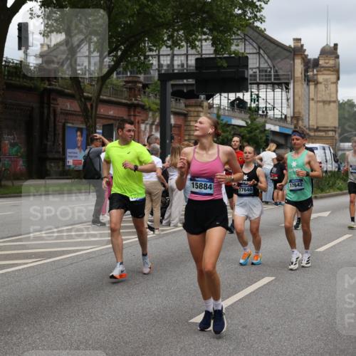 29.06.2025 - hella hamburg halbmarathon Yannick Fuchs http://msf.ph/oto/8280482 29.06.2025 10:49:42 20KM 1179, 1180, 1193, 1834, 2612, 3058, 3668, 4951, 5643, 5672, 6569, 6591, 6924, 7147, 7594, 7742, 7976, 8255, 8573, 8639, 9361, 9562, 11039, 12196, 12545, 13234, 13474, 14365, 15184, 15484, 15584, 15818, 15884, 16176, 16213, 16375, 16401, 16521, 16786, 17133, 17259, 17615, 17640, 17642, 17734, 17940, 18064, 18212, 18325, 18340, 18495, 18741, 18746, 18835, 19120, 19152 meine-sportfotos.de