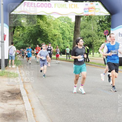 29.06.2025 - hella hamburg halbmarathon MichiJ http://msf.ph/oto/8280488 29.06.2025 10:32:06 Zwischen KM18-KM19 3124, 5275, 6490, 6705, 7451, 9043, 13398, 13746, 14385, 18868 meine-sportfotos.de