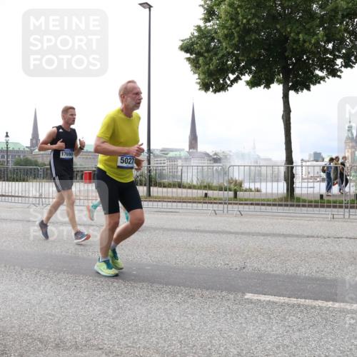 29.06.2025 - hella hamburg halbmarathon Lena Gebhardt http://msf.ph/oto/8280536 29.06.2025 10:35:17 Lombardsbrücke 17690, 5027, 1284, 1497, 1717, 1786, 1821, 1849, 2001, 2198, 2355, 2376, 2751, 3409, 3828, 3958, 4333, 4564, 4703, 4704, 4884, 4965, 5027, 5240, 5531, 5793, 6029, 6189, 6310, 6335, 6365, 6379, 6381, 6397, 6471, 6746, 6803, 6859, 7267, 7299, 7927, 8249, 8296, 8369, 8567, 8793, 9248, 9470, 10358, 10393, 10464, 10531, 10565, 10606, 11233, 11320, 11359, 11565, 11646, 11838, 11839, 11886, 12019, 12062, 12236, 12326, 12764 meine-sportfotos.de