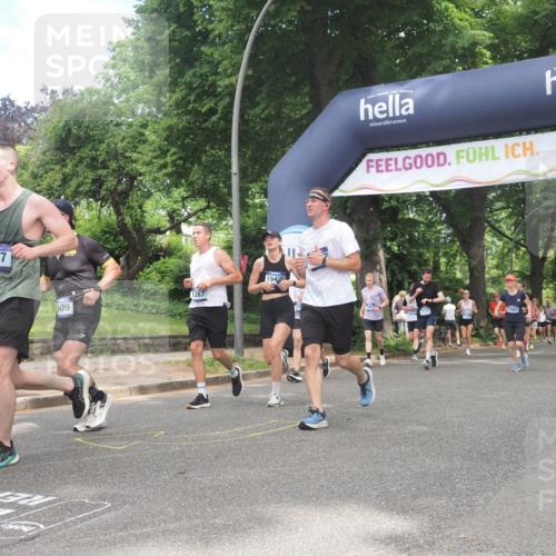 29.06.2025 - hella hamburg halbmarathon KatJ http://msf.ph/oto/8280550 29.06.2025 10:40:45 Zwischen KM18-KM19 1267, 2771, 3334, 5077, 6723, 7509, 7918, 8335 meine-sportfotos.de