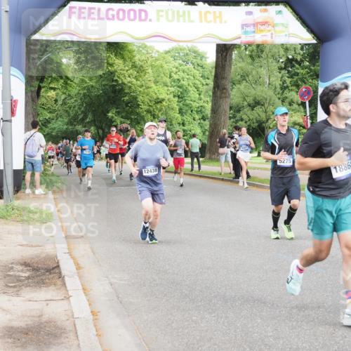 29.06.2025 - hella hamburg halbmarathon MichiJ http://msf.ph/oto/8280602 29.06.2025 10:32:07 Zwischen KM18-KM19 5275, 6490, 6705, 7451, 9043, 12438, 13398, 13746, 14385, 18868 meine-sportfotos.de