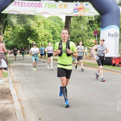 29.06.2025 - hella hamburg halbmarathon MichiJ http://msf.ph/oto/8280645 29.06.2025 10:57:43 Zwischen KM18-KM19 1213, 4007, 7346, 7881, 8001, 8055, 12928, 14679, 15214, 16323, 16938 meine-sportfotos.de