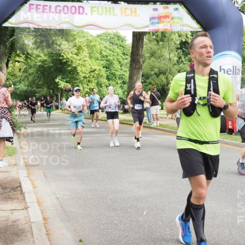 29.06.2025 - hella hamburg halbmarathon MichiJ http://msf.ph/oto/8280675 29.06.2025 10:57:44 Zwischen KM18-KM19 1213, 7346, 7881, 8001, 8055, 10858, 12928, 12929, 14679, 15214, 16323, 16938 meine-sportfotos.de