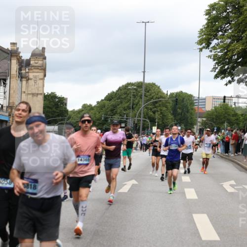 29.06.2025 - hella hamburg halbmarathon Yannick Fuchs http://msf.ph/oto/8280798 29.06.2025 10:49:43 20KM 1179, 1180, 1193, 1834, 2612, 2982, 3058, 3668, 4951, 5643, 5672, 6569, 6591, 6924, 7147, 7594, 7742, 7976, 8255, 8573, 8639, 9361, 9562, 11039, 11309, 12196, 12545, 13474, 14365, 15184, 15484, 15584, 15818, 15884, 16176, 16375, 16401, 16521, 16786, 17133, 17259, 17615, 17640, 17642, 17734, 18064, 18125, 18212, 18325, 18340, 18495, 18741, 18746, 18835, 19120, 19152 meine-sportfotos.de