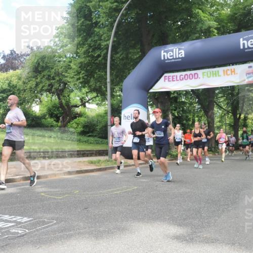 29.06.2025 - hella hamburg halbmarathon KatJ http://msf.ph/oto/8280927 29.06.2025 10:40:47 Zwischen KM18-KM19 1267, 2058, 2771, 5077, 7509, 8335 meine-sportfotos.de
