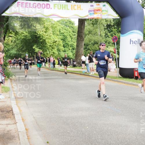 29.06.2025 - hella hamburg halbmarathon MichiJ http://msf.ph/oto/8280989 29.06.2025 10:57:48 Zwischen KM18-KM19 3756, 7346, 8001, 10858, 11774, 12928, 12929, 16776, 18222 meine-sportfotos.de