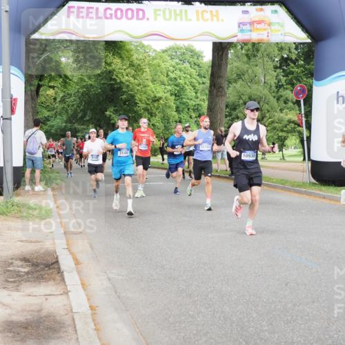 29.06.2025 - hella hamburg halbmarathon MichiJ http://msf.ph/oto/8281125 29.06.2025 10:32:09 Zwischen KM18-KM19 5275, 6490, 6705, 7451, 9081, 10930, 11153, 11346, 12438, 13398, 13746, 14690, 15185, 18868 meine-sportfotos.de