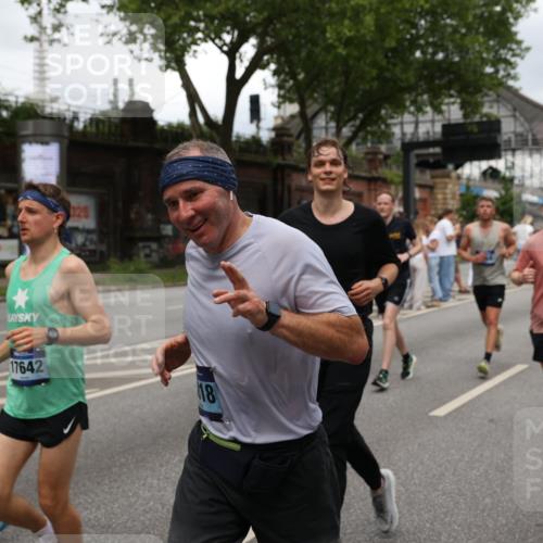 29.06.2025 - hella hamburg halbmarathon Yannick Fuchs http://msf.ph/oto/8281131 29.06.2025 10:49:45 20KM 1130, 1179, 1180, 1193, 2612, 2982, 3058, 3668, 4951, 5643, 5672, 6569, 6591, 6924, 7594, 7742, 7976, 8255, 8639, 8863, 9361, 9562, 11039, 11309, 12196, 12515, 12545, 13474, 14363, 14365, 14461, 15184, 15484, 15584, 15818, 15884, 16176, 16375, 16401, 16434, 16521, 16786, 17133, 17259, 17615, 17640, 17642, 17734, 18064, 18125, 18212, 18325, 18340, 18495, 18741, 18746, 18835, 19120, 19152 meine-sportfotos.de