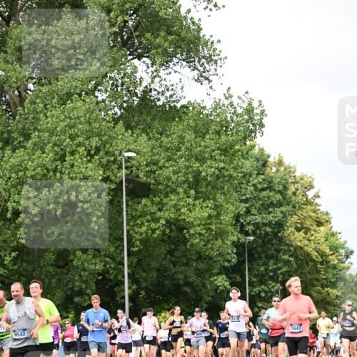 29.06.2025 - hella hamburg halbmarathon Dr. Thomas Lammeyer http://msf.ph/oto/8281138 29.06.2025 10:36:51 Kennedybrücke 1237, 1647, 2268, 2959, 3391, 3660, 3670, 3708, 3753, 4857, 5110, 5156, 5871, 6228, 6642, 7135, 7387, 7531, 7749, 7750, 7789, 8170, 8625, 8840, 8914, 9010, 9034, 9188, 9542, 9765, 9812, 10002, 10013, 10203, 10470, 10624, 10770, 10828, 11076, 11205 meine-sportfotos.de