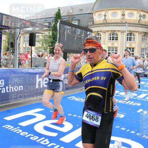 29.06.2025 - hella hamburg halbmarathon Michael Strokosch http://msf.ph/oto/8281240 29.06.2025 10:54:35 Ziel 2474, 3794, 4868, 5259, 7129, 8798, 10040, 10368, 10376, 11797, 11799, 12607, 15146 meine-sportfotos.de