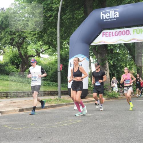 29.06.2025 - hella hamburg halbmarathon KatJ http://msf.ph/oto/8281275 29.06.2025 10:40:48 Zwischen KM18-KM19 1267, 2058, 2771, 5077, 7509, 8335 meine-sportfotos.de