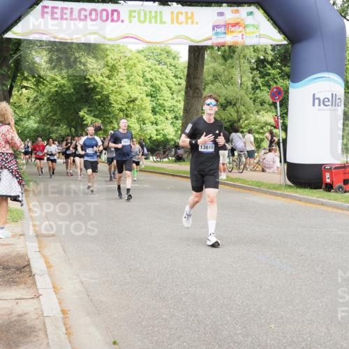 29.06.2025 - hella hamburg halbmarathon MichiJ http://msf.ph/oto/8281472 29.06.2025 10:57:58 Zwischen KM18-KM19 1893, 6166, 9280, 10775, 13610 meine-sportfotos.de