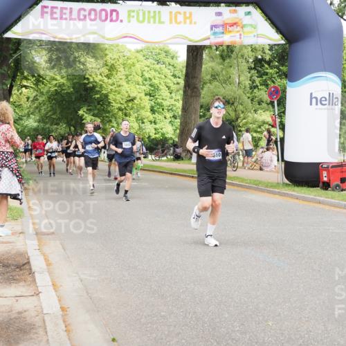 29.06.2025 - hella hamburg halbmarathon MichiJ http://msf.ph/oto/8281489 29.06.2025 10:57:58 Zwischen KM18-KM19 1893, 6166, 9280, 10775, 13610 meine-sportfotos.de