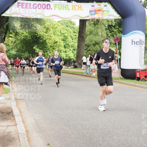 29.06.2025 - hella hamburg halbmarathon MichiJ http://msf.ph/oto/8281559 29.06.2025 10:57:58 Zwischen KM18-KM19 1893, 6166, 9280, 10775, 13610 meine-sportfotos.de