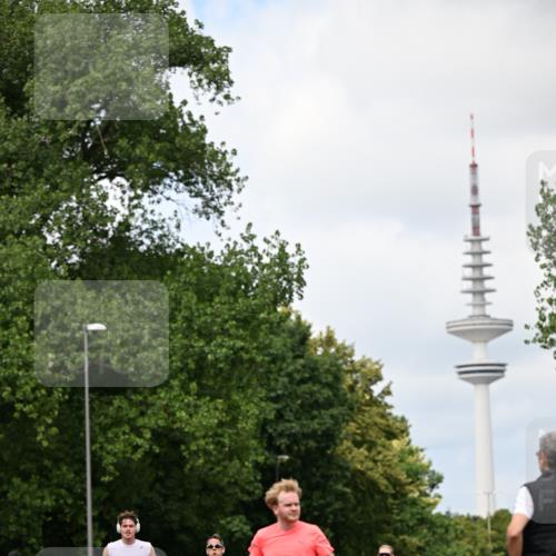 29.06.2025 - hella hamburg halbmarathon Dr. Thomas Lammeyer http://msf.ph/oto/8281587 29.06.2025 10:36:54 Kennedybrücke 1237, 1647, 2059, 2268, 2959, 3391, 3660, 3670, 3708, 3753, 4096, 4555, 5110, 5156, 5871, 6642, 6861, 7135, 7387, 7531, 7749, 7750, 7789, 8170, 8840, 8914, 9010, 9034, 9188, 9542, 9765, 9812, 10002, 10203, 10470, 10624, 10770, 11076 meine-sportfotos.de