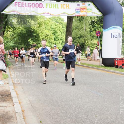 29.06.2025 - hella hamburg halbmarathon MichiJ http://msf.ph/oto/8281588 29.06.2025 10:58:00 Zwischen KM18-KM19 1893, 3176, 6166, 7462, 10775, 13610, 15085 meine-sportfotos.de