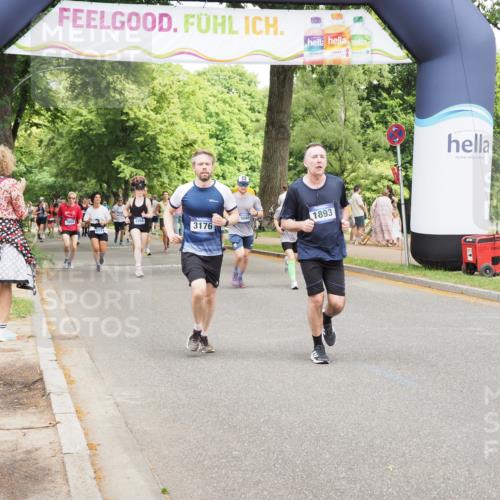 29.06.2025 - hella hamburg halbmarathon MichiJ http://msf.ph/oto/8281636 29.06.2025 10:58:00 Zwischen KM18-KM19 1893, 3176, 6166, 7462, 10775, 13610, 15085 meine-sportfotos.de