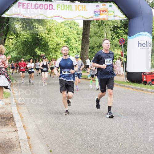 29.06.2025 - hella hamburg halbmarathon MichiJ http://msf.ph/oto/8281666 29.06.2025 10:58:00 Zwischen KM18-KM19 1893, 3176, 6166, 7462, 10775, 13610, 15085 meine-sportfotos.de