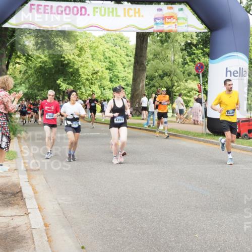 29.06.2025 - hella hamburg halbmarathon MichiJ http://msf.ph/oto/8281814 29.06.2025 10:58:03 Zwischen KM18-KM19 1893, 2904, 3176, 4394, 7462, 10283, 13610, 15085, 16456, 17174 meine-sportfotos.de