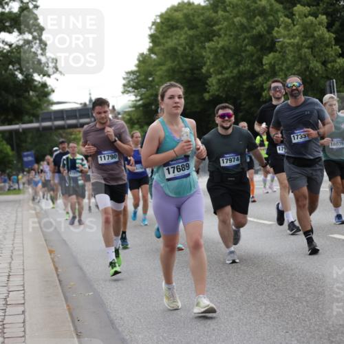29.06.2025 - hella hamburg halbmarathon Jannik Wohlers http://msf.ph/oto/8281826 29.06.2025 10:35:08 Lombardsbrücke 1730, 1786, 1821, 2001, 2198, 2425, 2787, 4333, 4703, 4704, 4965, 5147, 5240, 5793, 6365, 6381, 6746, 6859, 6867, 7382, 8249, 8296, 8567, 9342, 9470, 9803, 9806, 10393, 10565, 10652, 11838, 11839, 12026, 12326, 12338, 12851, 13240, 13505, 13805, 14402, 14684, 15032, 15211, 16690, 16710, 17289, 17331, 17689, 17868, 17883, 17935, 17974, 17998, 18036, 18269, 18292, 18361, 18912, 19061 meine-sportfotos.de