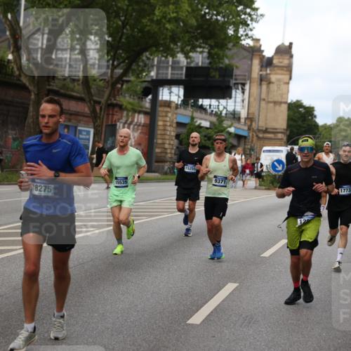 29.06.2025 - hella hamburg halbmarathon Yannick Fuchs http://msf.ph/oto/8281883 29.06.2025 10:37:28 20KM 1353, 1675, 1735, 2653, 4229, 4318, 5011, 5124, 5477, 7026, 9364, 9371, 9534, 10099, 10251, 11177, 12723, 12839, 13746, 13807, 14226, 14447, 14560, 14813, 15255, 15328, 15535, 15706, 15851, 15921, 16333, 17733, 17911, 18004, 18274, 18275, 18304, 18449, 18659, 18680, 18987, 19009, 19229 meine-sportfotos.de